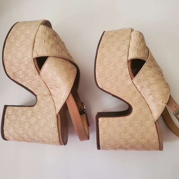 SCHUTZ Tan Platform Espadrille Sandals - Picture 4 of 6